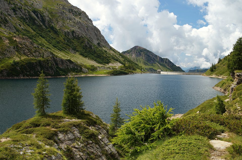 Valle Brembana • Tour Fra I Laghi Di Carona : Trekking - Escursioni ...